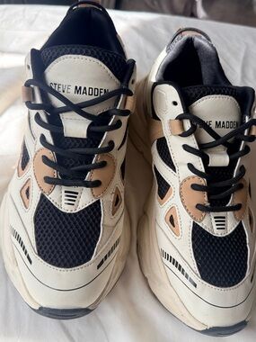 Steve Madden Black, Cream & Tan Chunky Lace-Up Sneakers